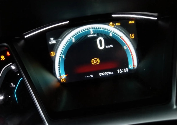 Honda Civic cena 37900 przebieg: 92900, rok produkcji 2019 z Człuchów małe 781